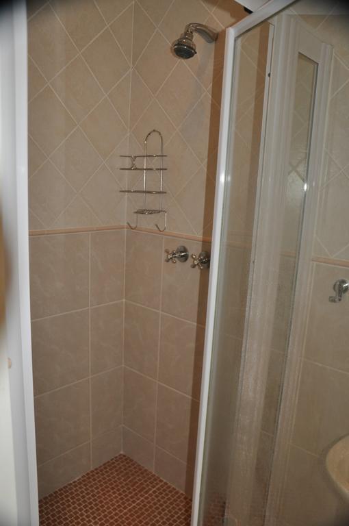 King Palm Self-Catering Suite Дурбан Номер фото